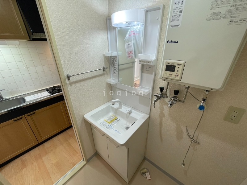 洗面設備　身支度には必須ですね♪