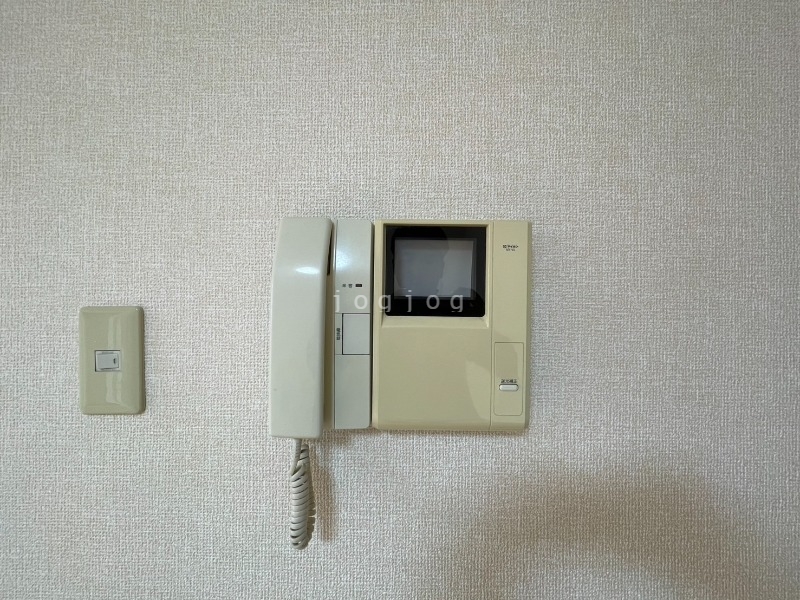 セキュリティ　モニター付きインターホンで来客確認も安心です！
