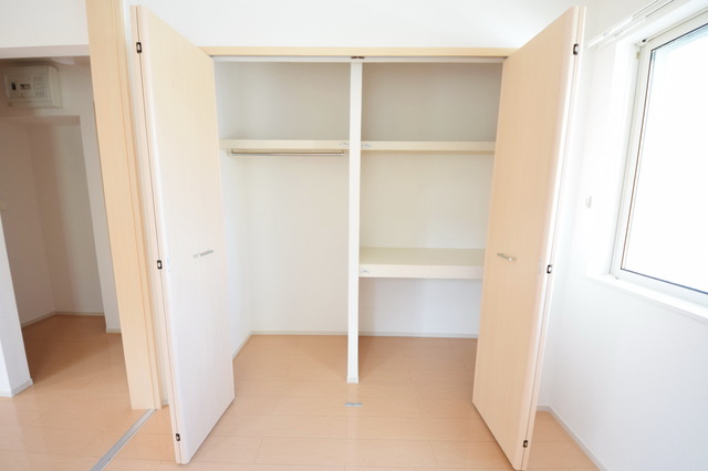 収納　～たっぷり収納スペース～別部屋参照～