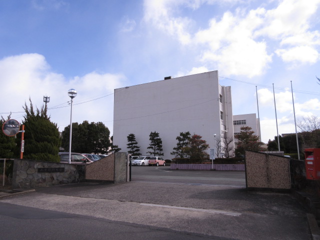 大学・短大　津市立三重短期大学（大学・短大）まで320m