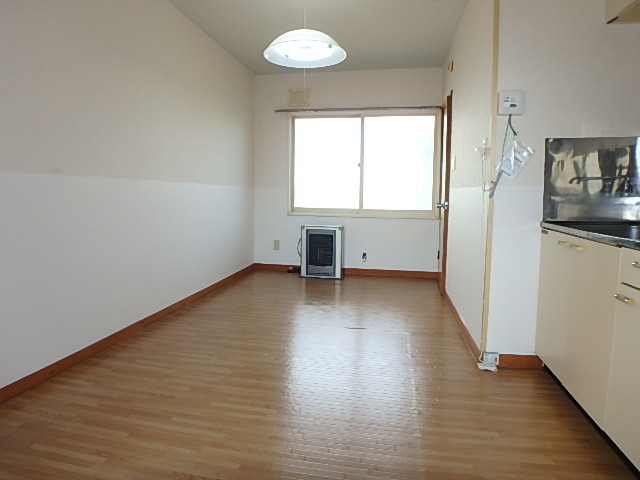 居室・リビング　居間