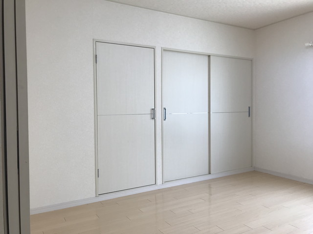 居室・リビング　リビング、エアコン