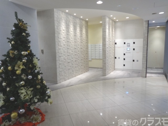 ロビー　キレイって幸せです。