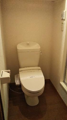 【豊橋市前芝町のアパートのトイレ】