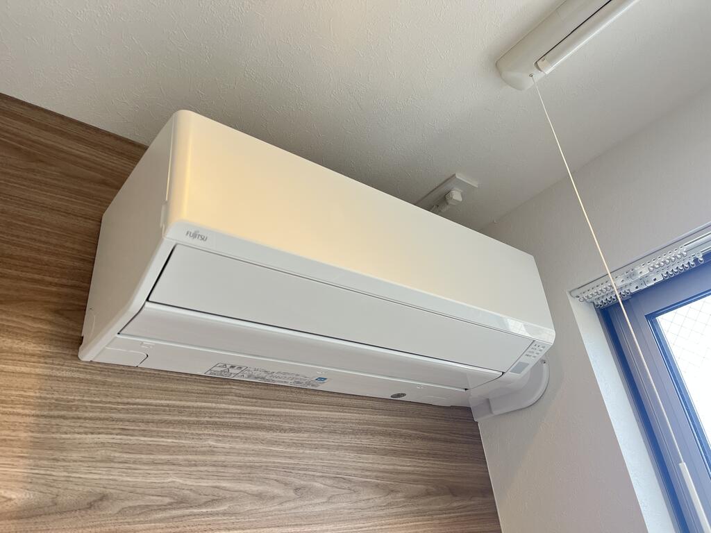 その他　※同モデルの写真を使用