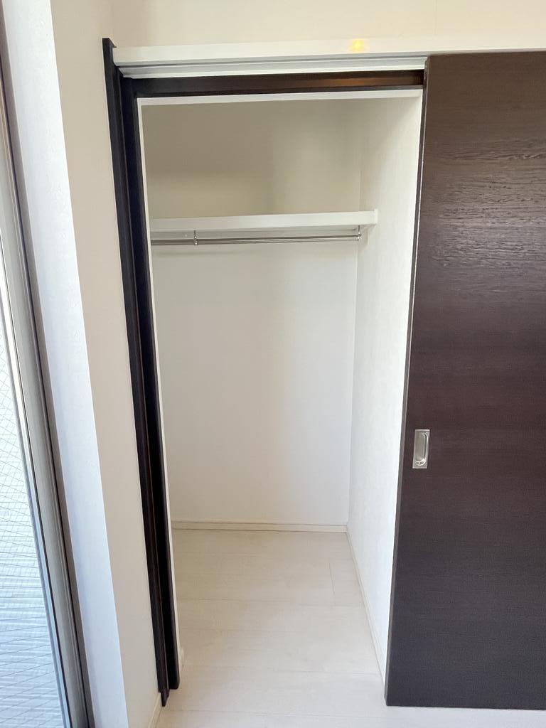 収納　※同モデルの写真を使用