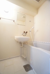 パシフィックアトラス箱崎Iの風呂写真