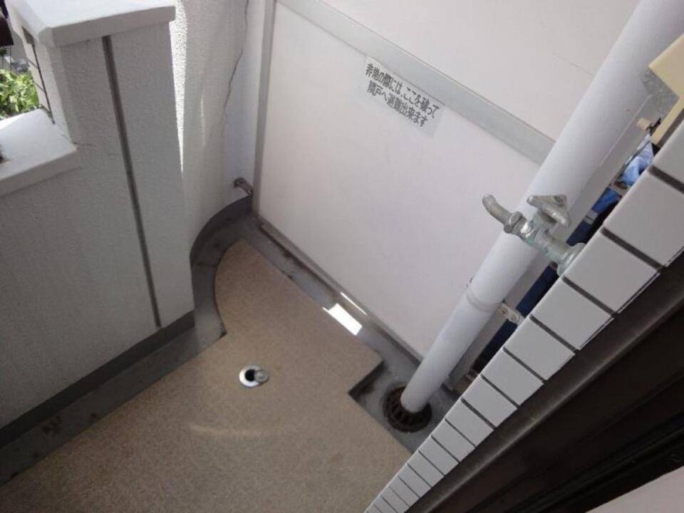 洗面設備　洗濯機置場
