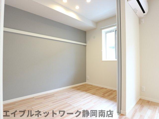 その他　コンパクトで使いやすい洋室です