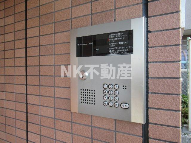 その他　オートロック付きです