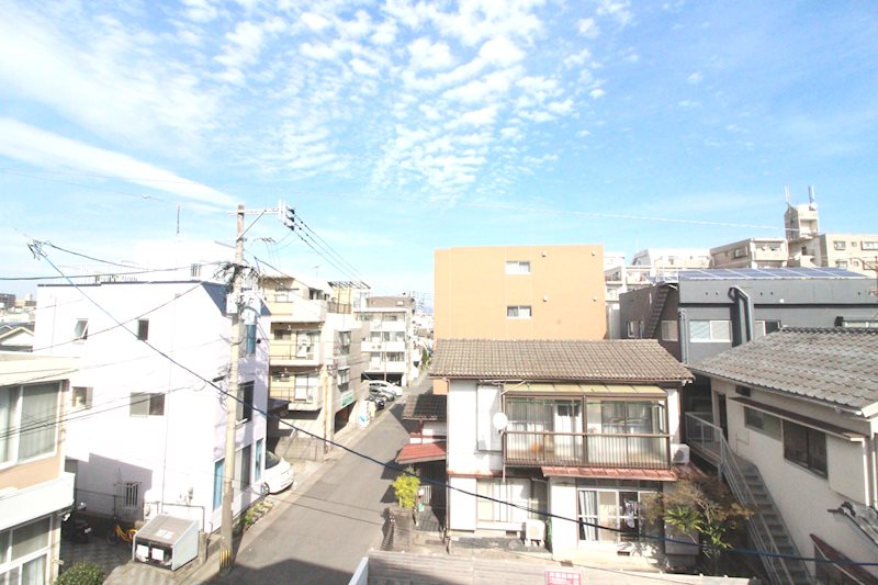 【鹿児島市下荒田のマンションの駐車場】