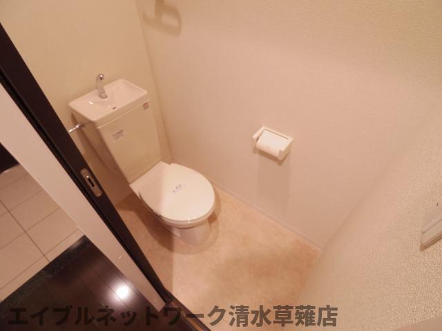 トイレ　コンパクトで使いやすいトイレです