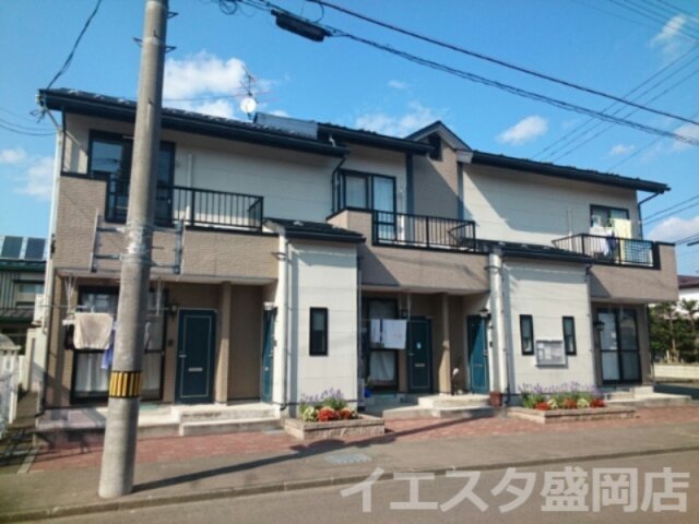 紫波町中島字桜田築26年の建物外観