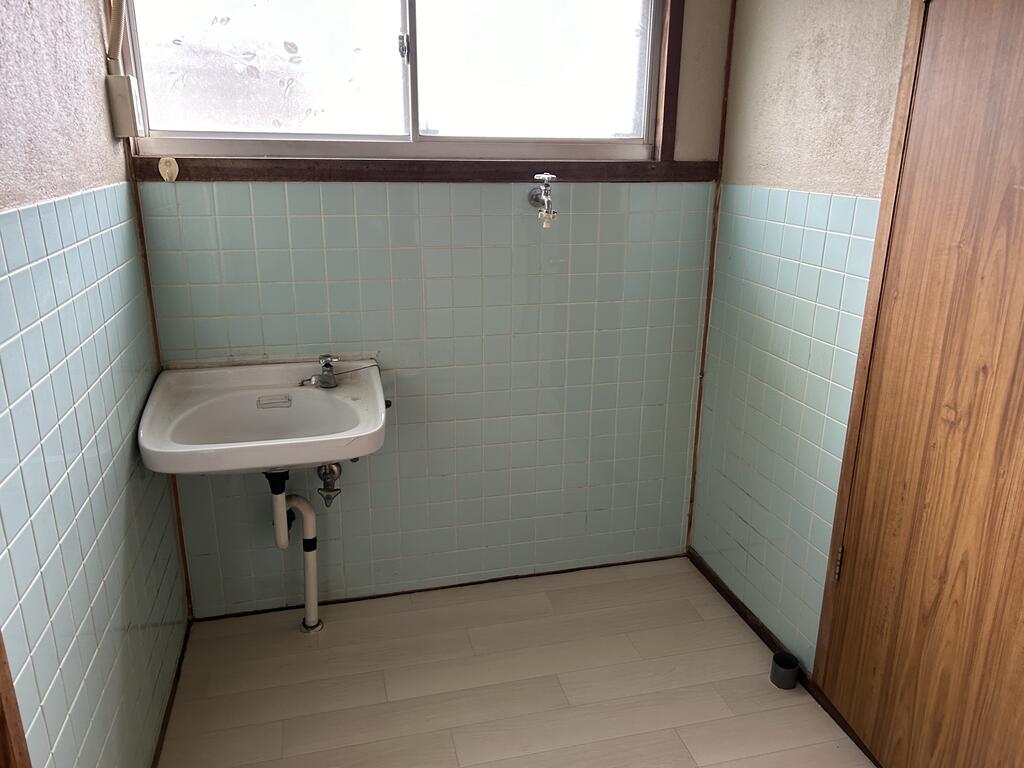 洗面設備　洗濯置場あり