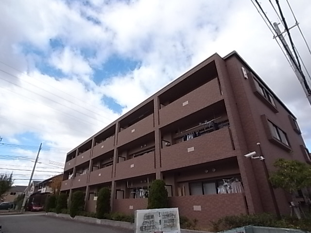 神戸市西区二ツ屋のマンションの建物外観
