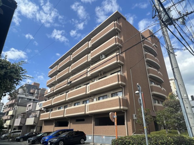 神戸市東灘区本庄町のマンションの建物外観