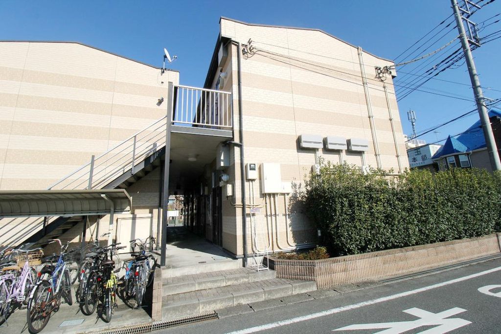 エントランス　駐車場