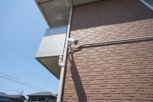 セキュリティ　駐車場の防犯カメラ