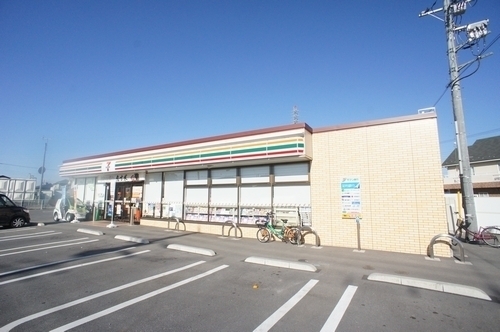 コンビニ　セブンイレブン野木富士見通り店（コンビニ）まで300m