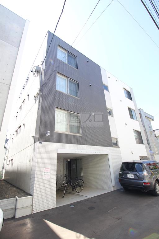 北海道札幌市中央区南五条西１４（マンション）の賃貸物件の外観