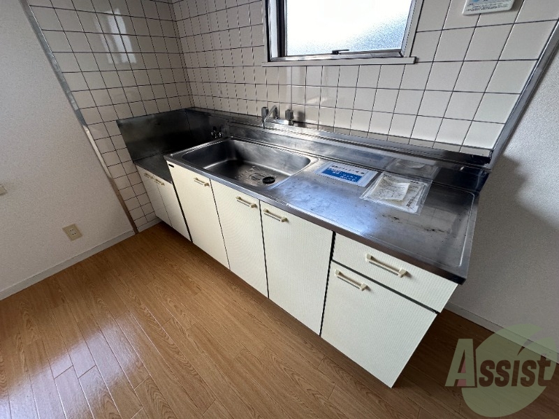 キッチン　キッチンも広々で毎日の料理も問題なくできます。