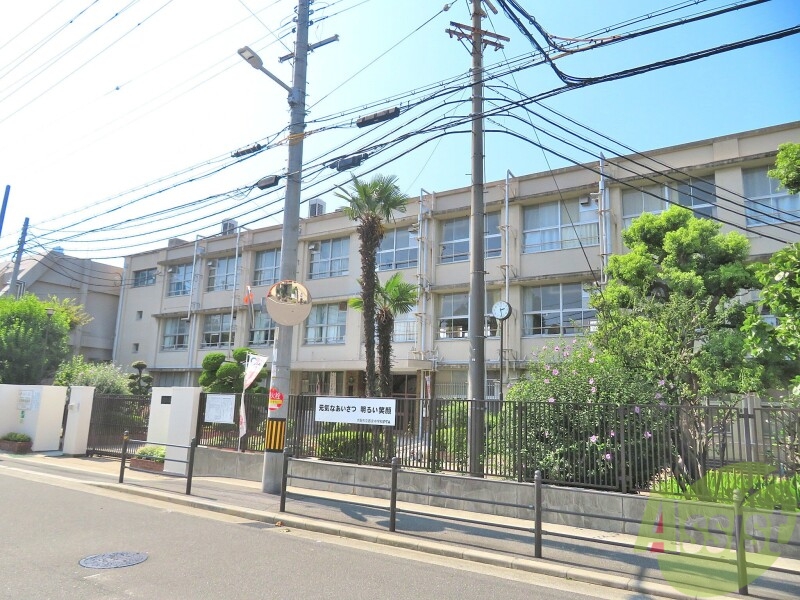 【大阪市西淀川区福町のマンションの中学校】