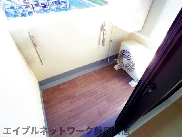 バルコニー　広々としたバルコニーです