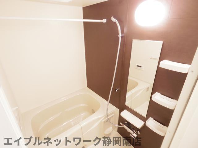 バス・シャワールーム　日々の暮らしに欠かせないお風呂です