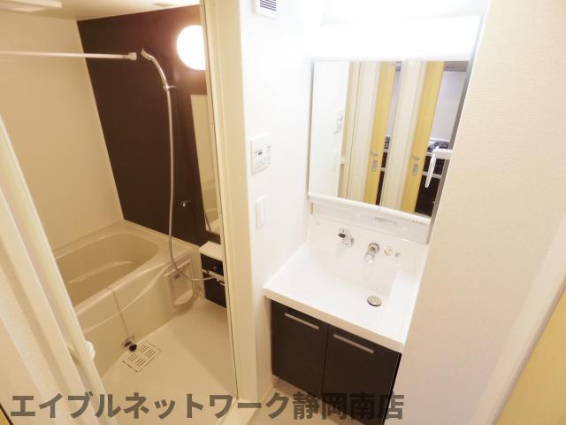 洗面設備　洗面所です