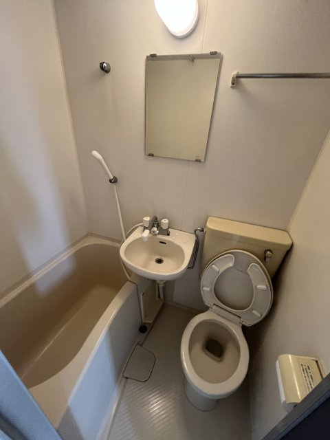 バス・シャワールーム