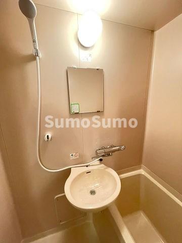 洗面設備　日々の疲れを癒すお風呂付です