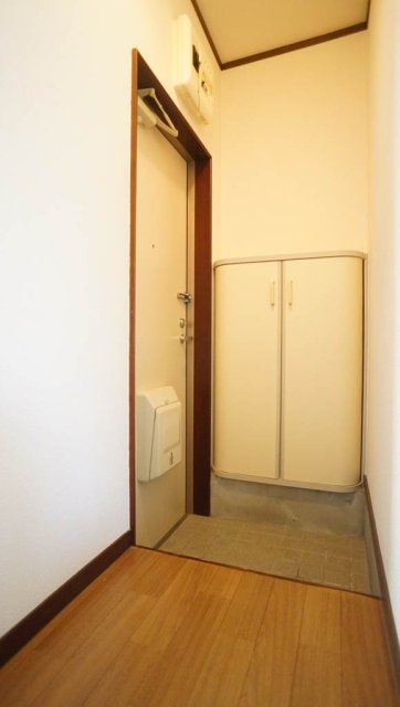 玄関　お写真多数ご用意しております！お問い合わせお待ちしております