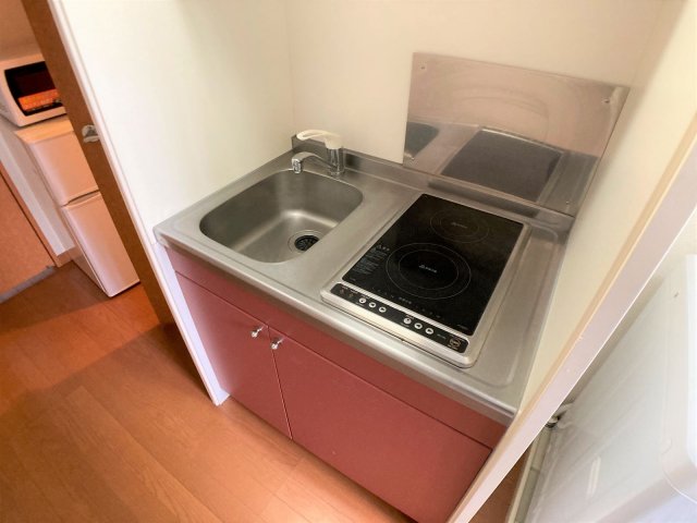 キッチン　設備・仕様は号室により異なる為、現況を優先致します。