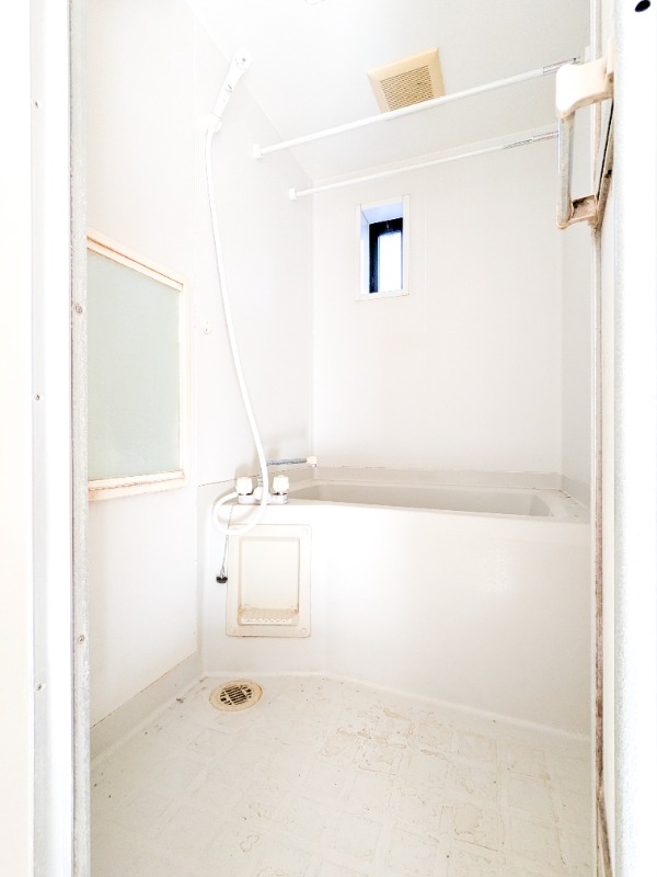 バス・シャワールーム　図面と現状に相違がある場合には現状を優先