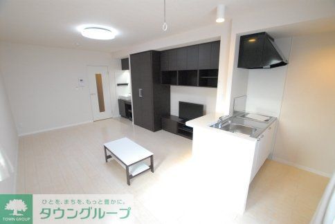 居室・リビング　同タイプ写真の為、現況優先。