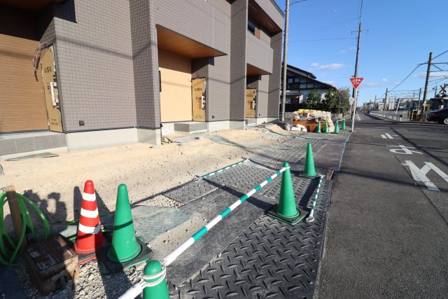 【安城市美園町のアパートの駐車場】