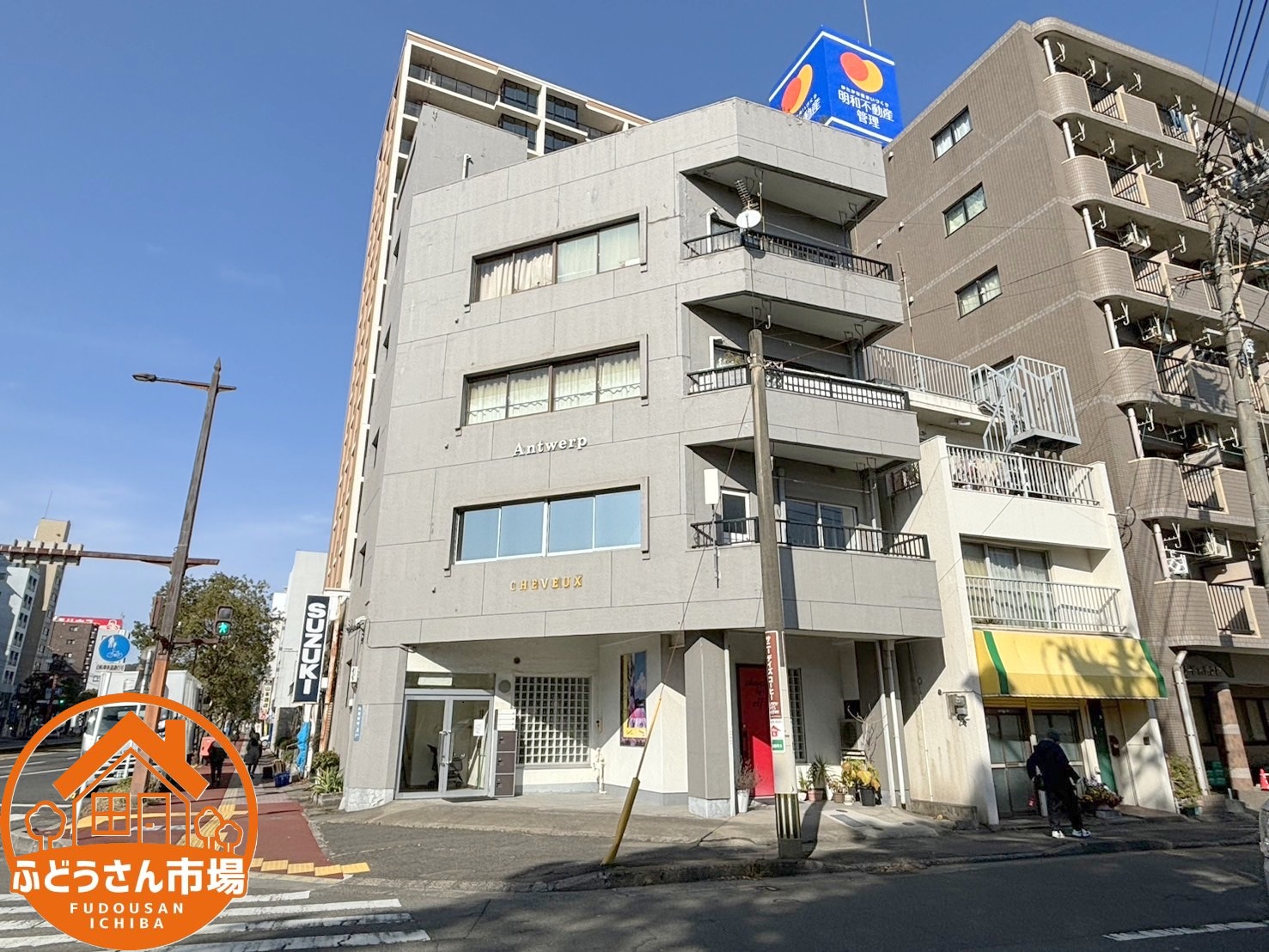 鹿児島市新屋敷町のマンションの建物外観