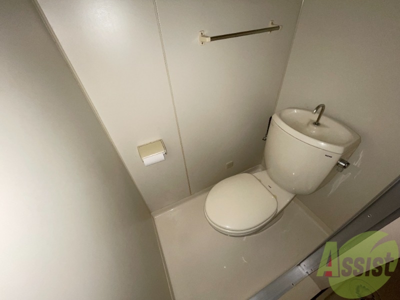 トイレ　トイレとお風呂が別なので清潔に使えて嬉しいですね。