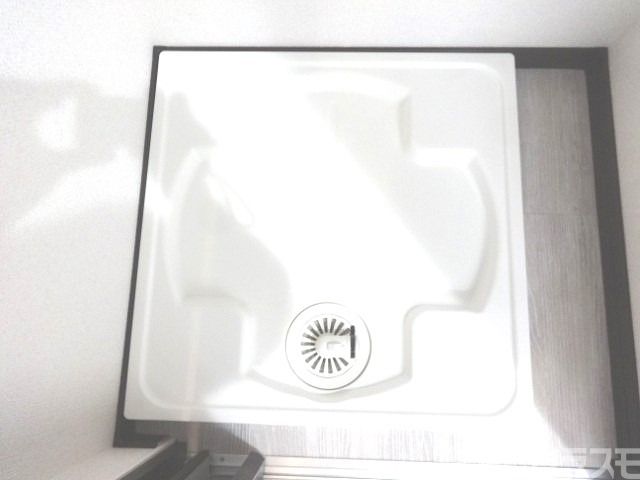 その他設備　嬉しい室内洗濯機置場です。