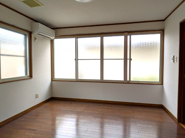 その他部屋・スペース　洋室８帖