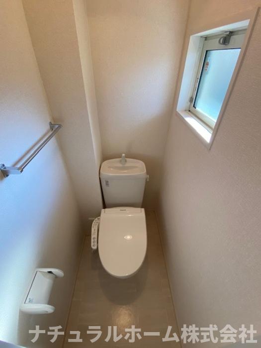 トイレ　トイレ（温水洗浄便座有）