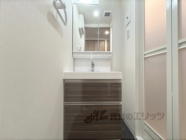 洗面設備　独立洗面台