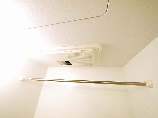 その他　浴室乾燥機です