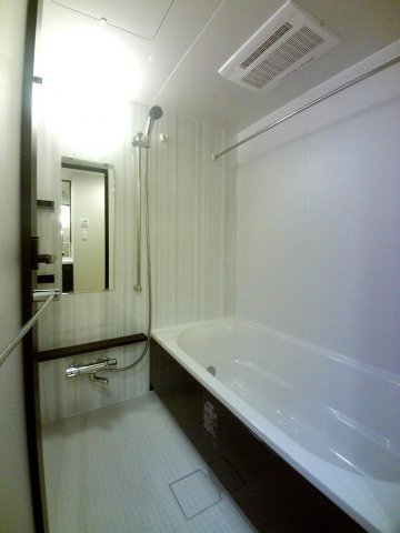 バス・シャワールーム　【レジディア文京本郷IV】オートバス・浴室乾燥機付きです。