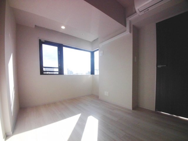 その他　【レジディア文京本郷IV】５．３帖の洋室です。