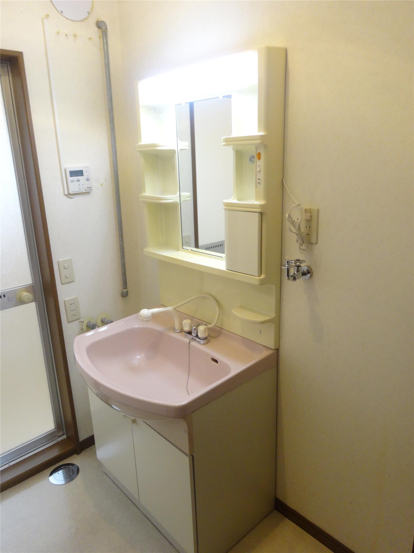 洗面設備　洗髪洗面化粧台（同タイプ）