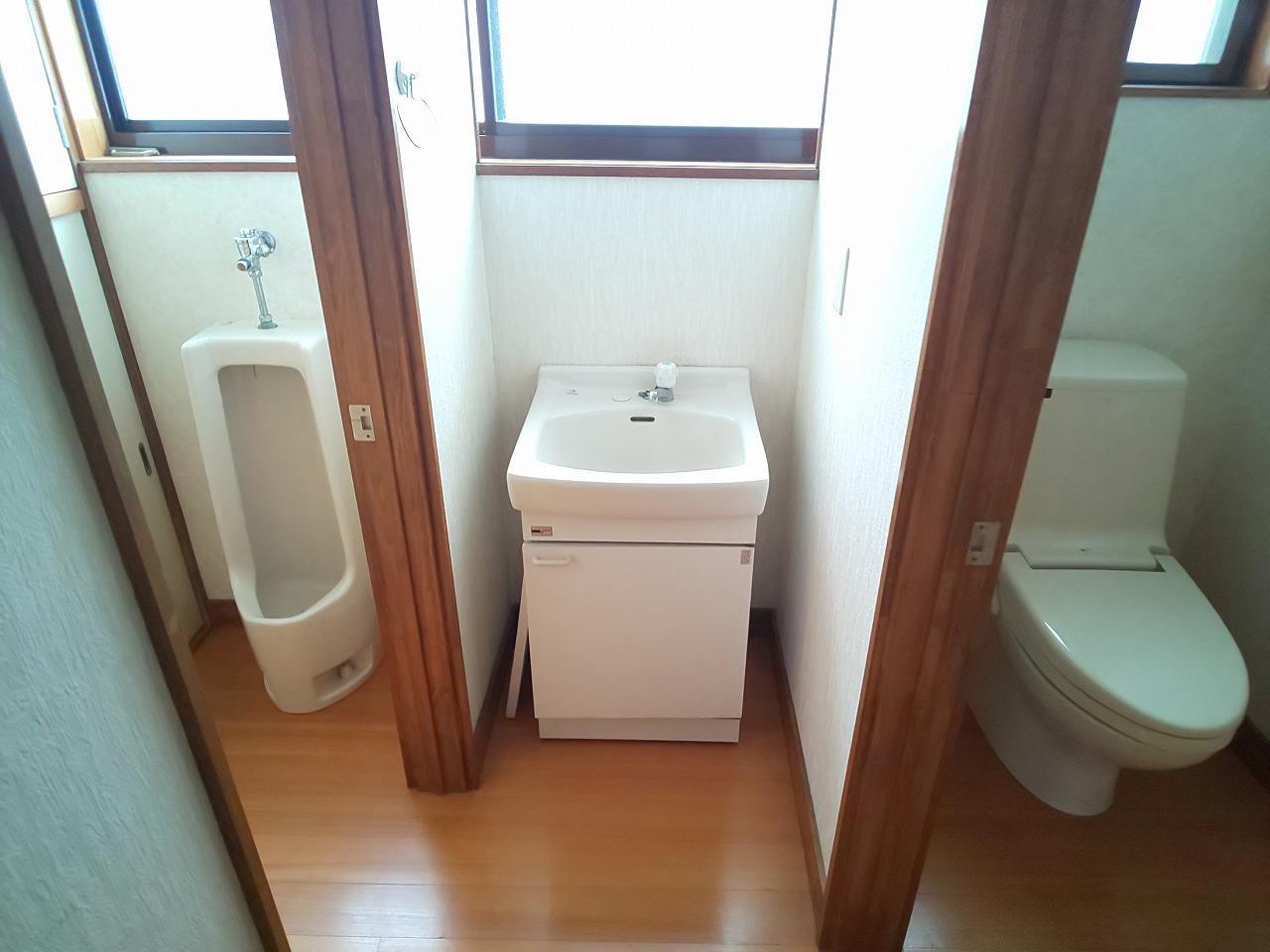 トイレ　トイレ