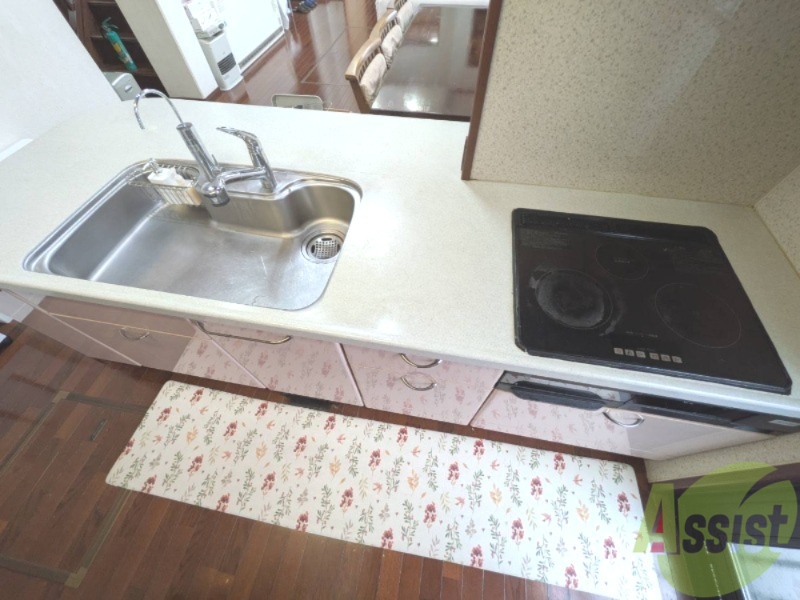 キッチン　キッチンも料理スペースも充実でお料理も楽しくなりそうです。