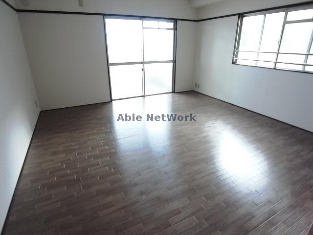 居室・リビング　洋室9畳