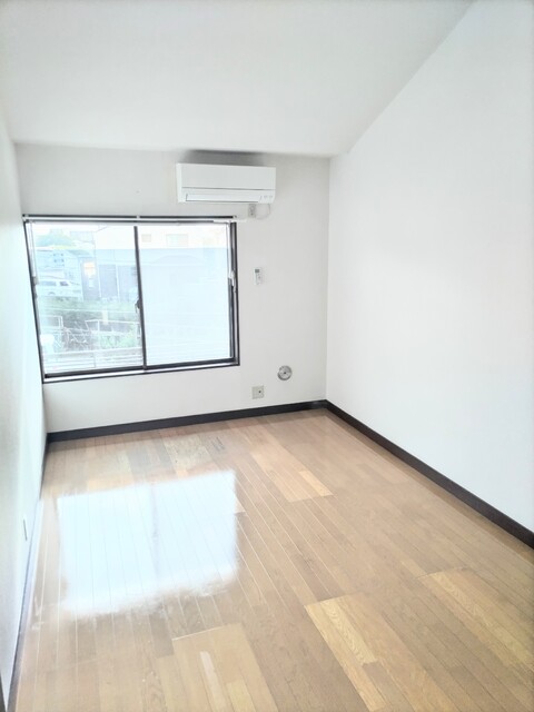 居室・リビング　洋室７．６帖